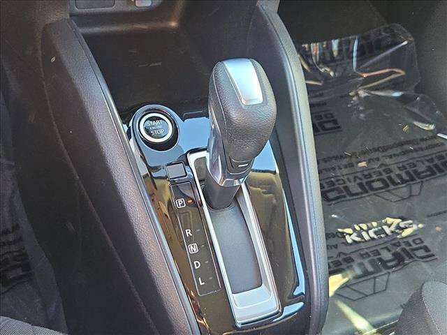 Used 2021 Nissan Kicks S FWD image 12