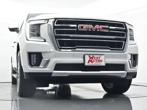 Used 2023 GMC Yukon XL SLT AWD/4WD image 35