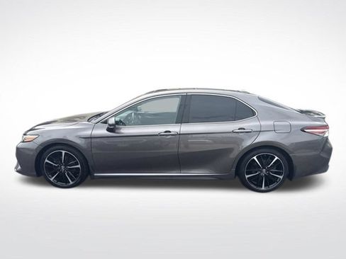 Used 2018 Toyota Camry XSE FWD image 6