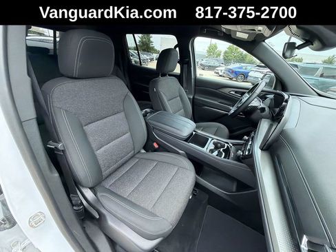 Used 2025 Chevrolet Traverse LT AWD/4WD image 28