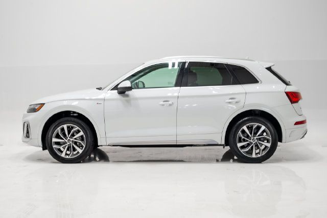 Used 2023 Audi Q5 2.0T Premium Plus w/ Premium Plus Package AWD/4WD image 33