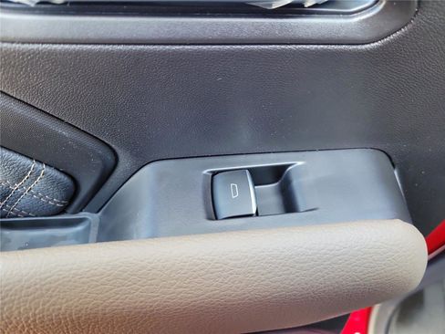 New 2026 GMC Canyon Denali image 15