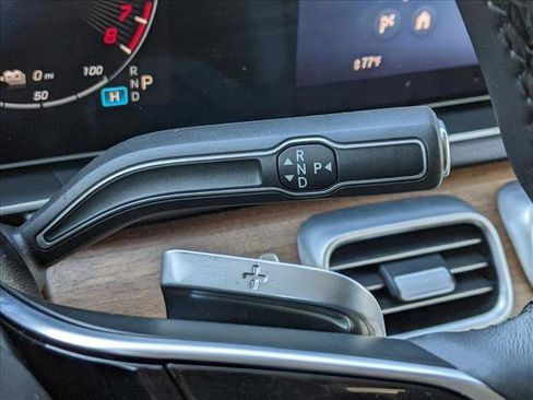 Certified 2025 Mercedes-Benz GLE 450e 4MATIC image 12