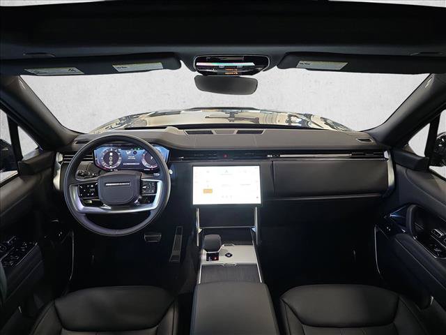 New 2026 Land Rover Range Rover Long Wheelbase SE AWD/4WD image 9