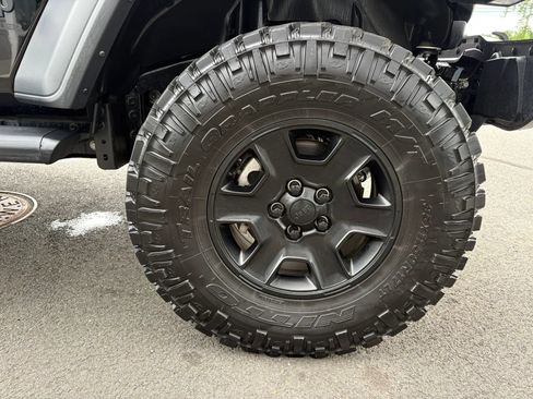 Used 2024 Jeep Wrangler Sport AWD/4WD image 13