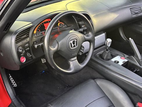 Used 2004 Honda S2000 image 10