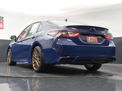 Used 2024 Toyota Camry SE w/ Convenience Package image 27