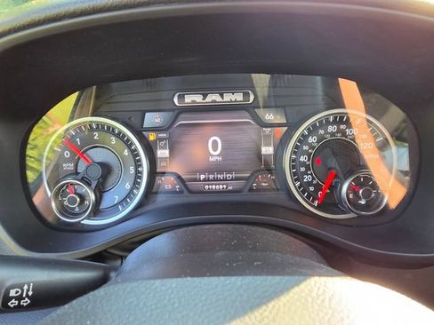 Used 2024 RAM 1500 Big Horn AWD/4WD image 16