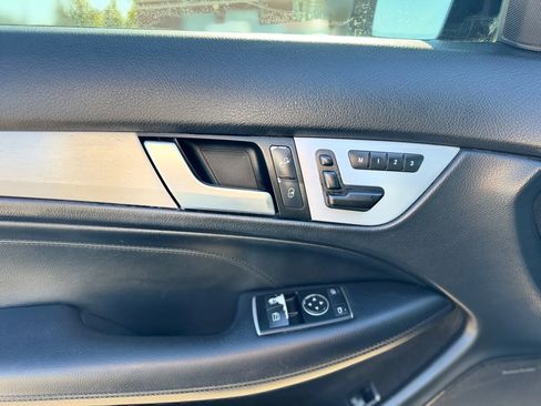 Used 2013 Mercedes-Benz C 250 C 250 Coupe 2D image 23