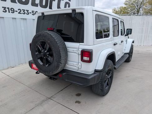 Used 2023 Jeep Wrangler Unlimited Sahara AWD/4WD image 27