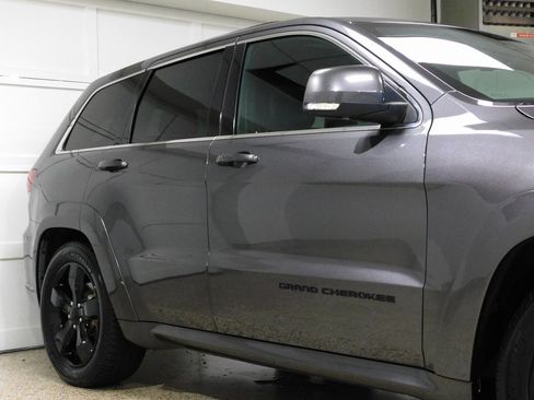 Used 2016 Jeep Grand Cherokee Overland w/ Advanced Technology Group image 13