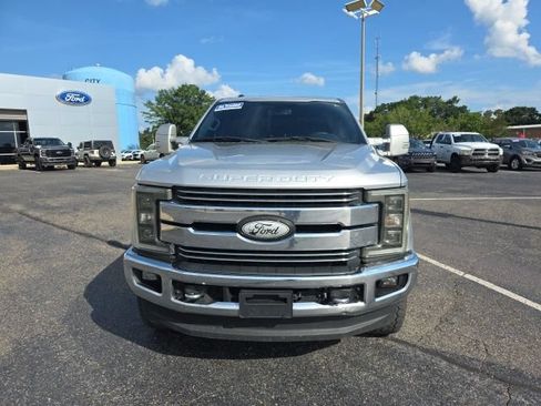 Used 2017 Ford F250 Lariat AWD/4WD image 8