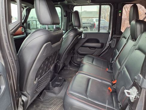Used 2018 Jeep Wrangler Unlimited Rubicon image 22