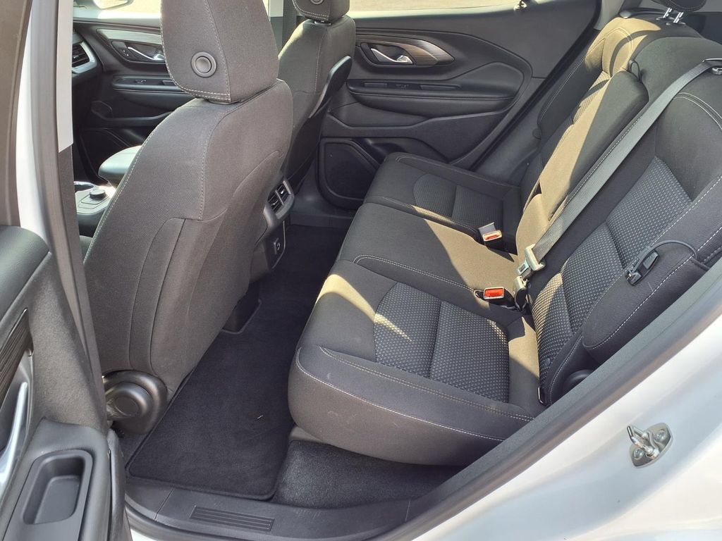 Used 2024 GMC Terrain SLE FWD image 22