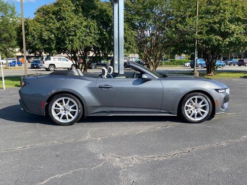 Used 2024 Ford Mustang GT Premium image 2