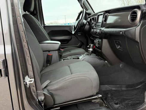 Used 2020 Jeep Wrangler Unlimited Sport AWD/4WD image 12