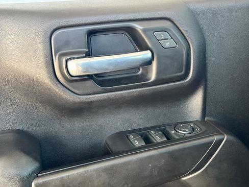 Used 2022 Chevrolet Silverado 1500 Custom RWD image 11