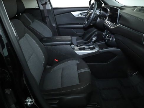 Used 2025 Chevrolet Blazer LT FWD image 34