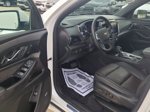 Used 2023 Chevrolet Traverse High Country AWD/4WD image 7