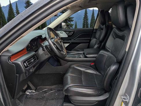 Used 2022 Lincoln Aviator Reserve w/ Equipment Group 201A AWD/4WD image 14