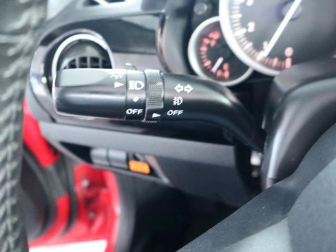 Used 2008 MAZDA MX-5 Miata Grand Touring RWD image 23