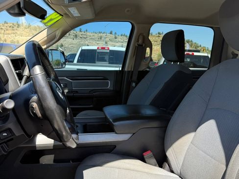 Used 2019 RAM 3500 Big Horn AWD/4WD image 10