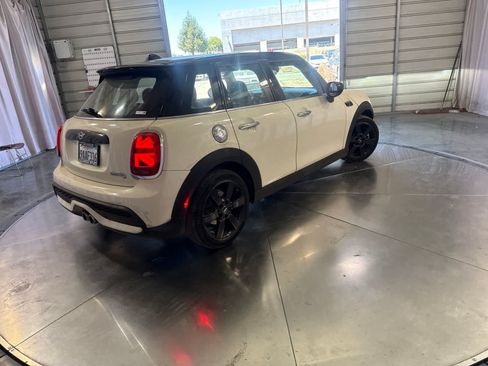 Used 2022 MINI Cooper S FWD image 4