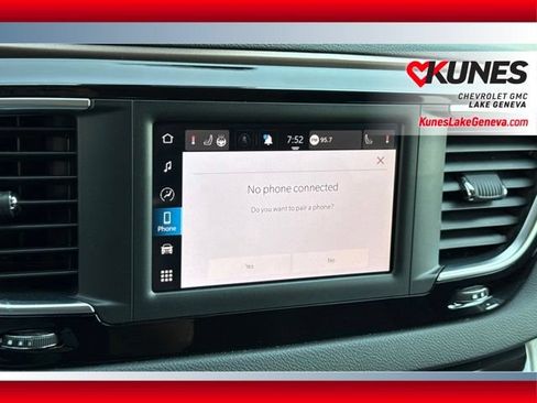 Used 2023 Chrysler Voyager LX FWD image 29