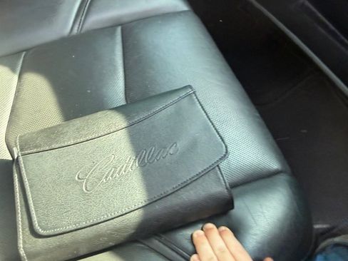 Used 2017 Cadillac Escalade ESV Premium Luxury image 22