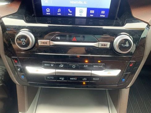 Used 2024 Ford Explorer King Ranch w/ Technology Package AWD/4WD image 17