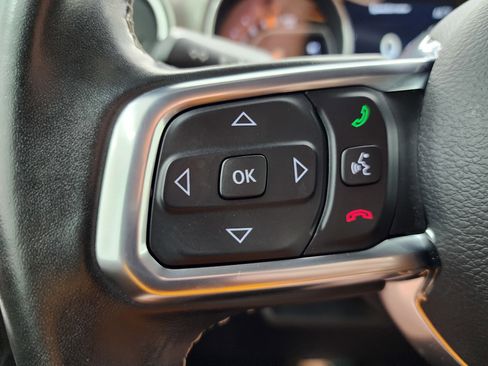 Used 2018 Jeep Wrangler Unlimited Sahara image 14