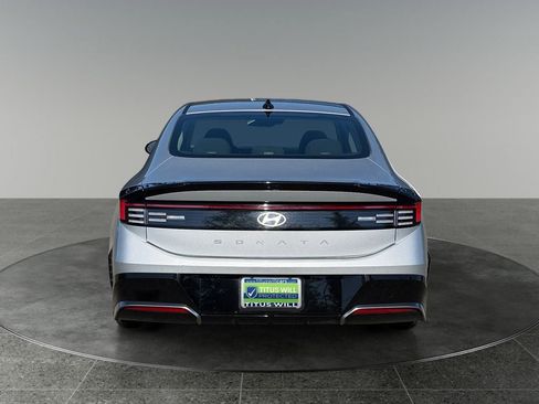 Used 2025 Hyundai Sonata SEL FWD image 9