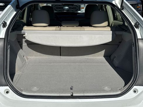 Used 2014 Toyota Prius Four FWD image 9