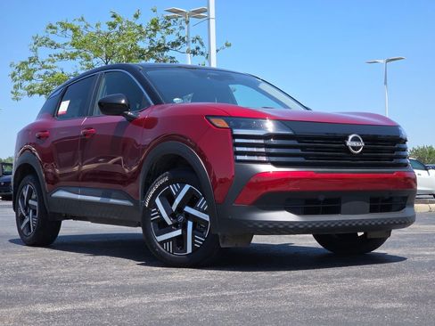 Certified 2025 Nissan Kicks SV FWD image 1