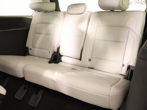 New 2026 Lincoln Navigator Reserve AWD/4WD image 14