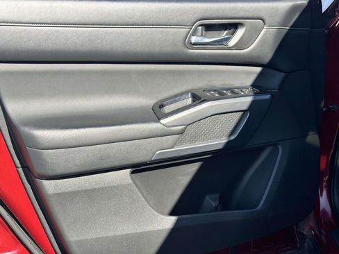 Used 2022 Nissan Pathfinder SL w/ SL Premium Package image 17