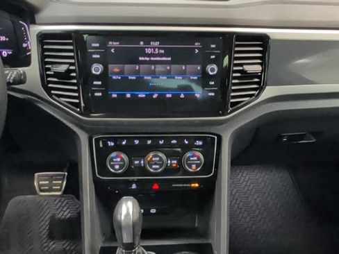 Used 2023 Volkswagen Atlas Cross Sport SEL R-Line AWD/4WD image 12