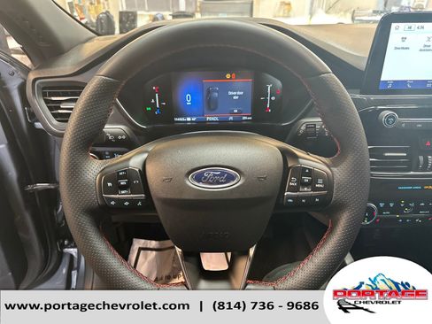 Used 2025 Ford Escape ST-Line Select image 16