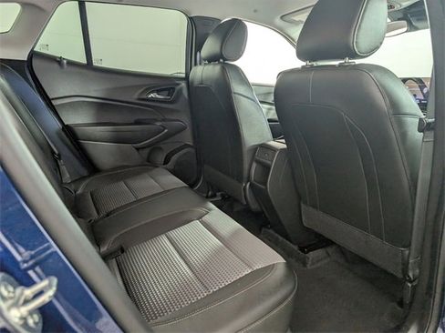 Certified 2024 Chevrolet Trax LT w/ Driver Confidence Package image 19