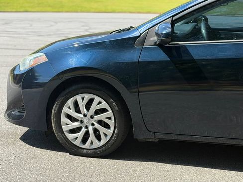 Used 2018 Toyota Corolla LE FWD image 7