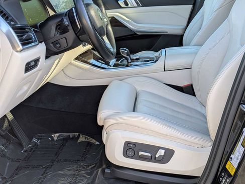 Used 2019 BMW X5 xDrive40i w/ Executive Package AWD/4WD image 17