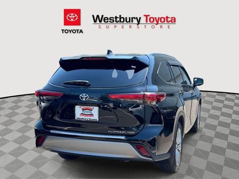 Used 2023 Toyota Highlander Platinum AWD/4WD image 6