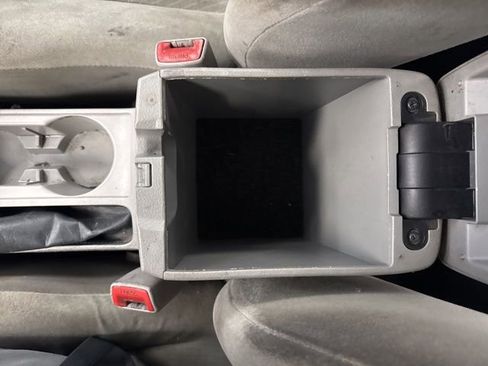 Used 2013 Toyota Corolla LE image 43