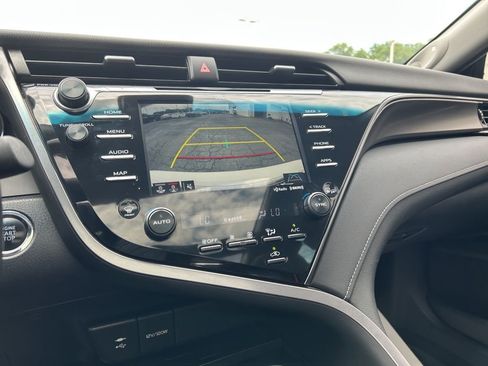 Used 2019 Toyota Camry XSE w/ Navigation Package FWD image 25
