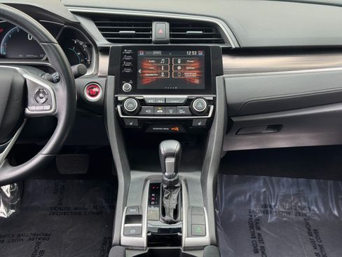 Used 2019 Honda Civic EX image 22