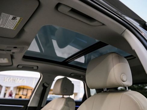 Used 2020 Audi Q3 2.0T Prestige w/ Prestige Package image 21