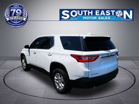 Used 2018 Chevrolet Traverse LS FWD image 5