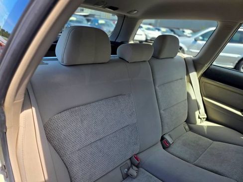 Used 2005 Subaru Outback 2.5i AWD/4WD image 44