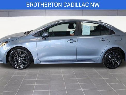 Used 2025 Toyota Corolla LE image 2