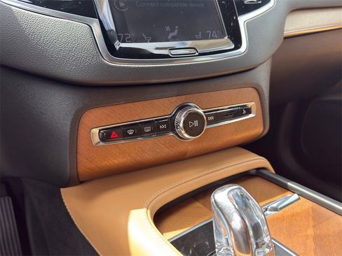 Used 2019 Volvo XC90 T8 Inscription w/ Luxury Package image 20